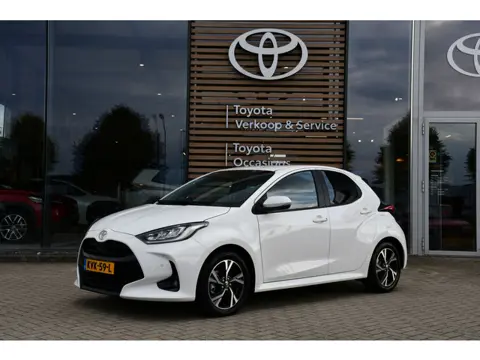 Toyota Yaris 1.5 Hybrid 115 First Edition Limited Automaat 116pk | Parkeersensor voor en achter | St