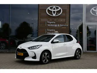 Toyota Yaris 1.5 Hybrid 115 First Edition Limited Automaat 116pk | Parkeersensor voor en achter | St