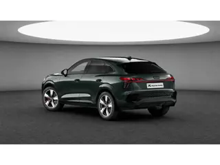 Foto 12 van Audi Q3 Sportback 1.5 e-hybrid S edition 272 PK · Glazen panoramadak · Tech pro · Trekhaak elek. weg