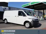 Foto 22 van Volkswagen TRANSPORTER L2 150 pk Linker schuifdeur - GVW 3000, imperiaal, trekhaak, betimmering, 3 z