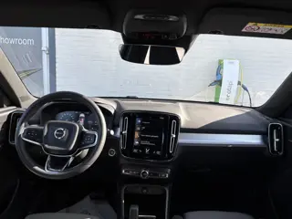 Foto 15 van Volvo XC40 1.5 T4 Plug-in hybrid Plus Dark | Zwenkbare trekhaak | Adaptieve cruise | Harman Kardon |