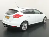 Foto 27 van Ford Focus 125PK Titanium Edition 5DRS | Trekhaak | Privacy glass | 17-inch | All seasonsbanden |