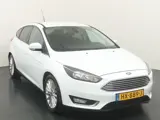 Foto 25 van Ford Focus 125PK Titanium Edition 5DRS | Trekhaak | Privacy glass | 17-inch | All seasonsbanden |