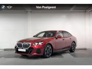 BMW i5 Sedan eDrive40 | M-Sport | Bowers & Wilkins | Trekhaak | Stoelventilatie | Stuurwielverwarmin