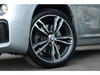 Foto 17 van BMW X1 sDrive20i M Sport / Head-up / Pano