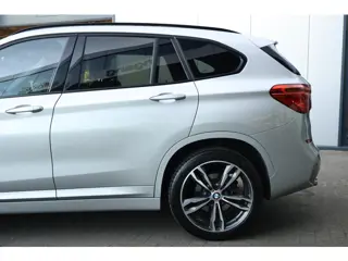 Foto 16 van BMW X1 sDrive20i M Sport / Head-up / Pano