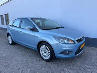 Foto 13 van Ford Focus 1.8 Limited - Lederen Interieur - Trekhaak