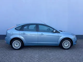 Foto 14 van Ford Focus 1.8 Limited - Lederen Interieur - Trekhaak