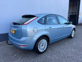 Foto 15 van Ford Focus 1.8 Limited - Lederen Interieur - Trekhaak