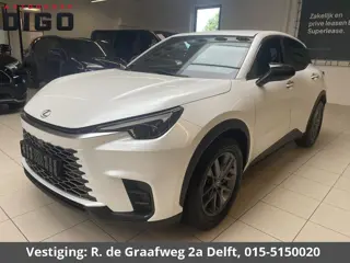 Lexus LBX 1.5 Business Line 2WD | Dodehoek detectie | Stuur- & Stoelverwarming | Navigatie | Parkeer