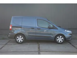 Foto 20 van Ford Transit Courier 1.5 TDCI Euro 6 Trend Duratorq S&S Airco Schuifdeur Trekhaak