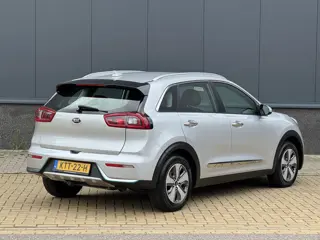 Foto 16 van Kia Niro 1.6 GDi PHEV DynamicLine Aut (bj 2019)