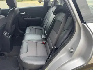 Foto 13 van Kia Niro 1.6 GDi PHEV DynamicLine Aut (bj 2019)