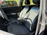 Foto 25 van Kia Niro 1.6 GDi Hybrid DynamicLine - Navigatie - Climate Control - Trekhaak - Cruise Control