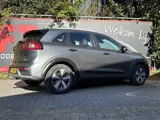 Foto 28 van Kia Niro 1.6 GDi Hybrid DynamicLine - Navigatie - Climate Control - Trekhaak - Cruise Control