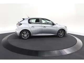 Foto 13 van Peugeot 208 PureTech 75 Active Pack | Navigatie | Parkeersensoren | Apple Carplay | Allseason Banden