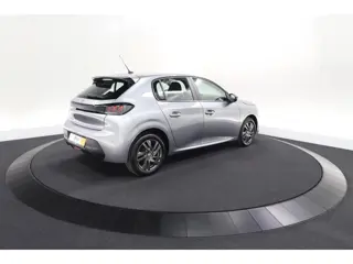Foto 12 van Peugeot 208 PureTech 75 Active Pack | Navigatie | Parkeersensoren | Apple Carplay | Allseason Banden