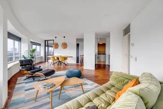 Woning aan de Cargadoorskade te Rotterdam