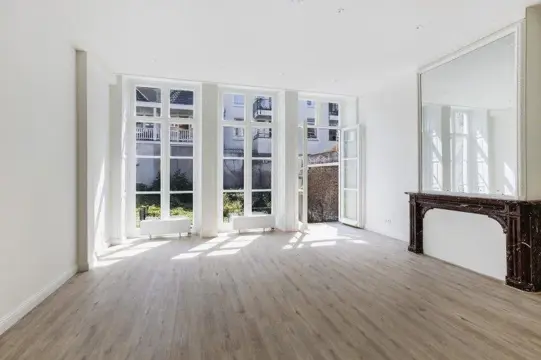 Woning aan de Lange Voorhout te Den Haag
