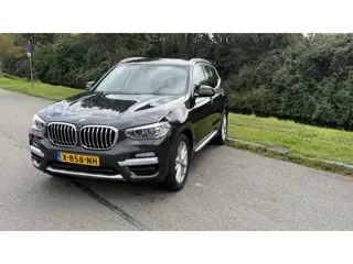 Foto 19 van BMW X3 - xDrive30i High Executive