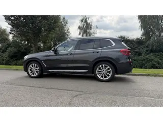Foto 16 van BMW X3 - xDrive30i High Executive