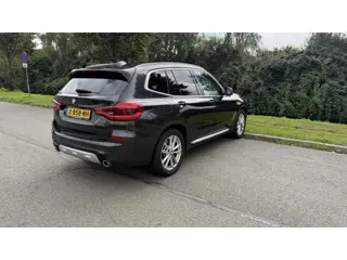 Foto 13 van BMW X3 - xDrive30i High Executive