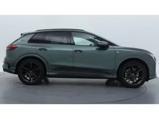 Foto 16 van Audi Q4 e-tron S Edition Quattro performance 82 kWh 340Pk / HUD / Sonos / Panodak