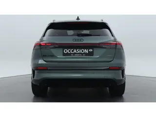 Foto 18 van Audi Q4 e-tron S Edition Quattro performance 82 kWh 340Pk / HUD / Sonos / Panodak