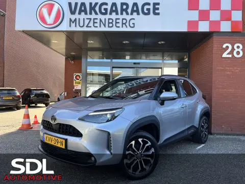 Toyota Yaris Cross 1.5 Hybrid 115 First Edition // ADAPT. CRUISE // KEYLESS // APPLE-ANDROID AUTO //