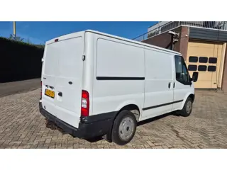 Foto 14 van Ford Transit 260S 2.2 TDCI Ambiente nieuwe apk