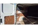 Foto 28 van Ford Transit 260S 2.2 TDCI Ambiente nieuwe apk