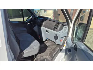 Foto 20 van Ford Transit 260S 2.2 TDCI Ambiente nieuwe apk