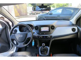 Foto 12 van Hyundai I10 1.0i Go! Nieuwe koppeling | APK | Achteruitrij camera | Navigatie |Airco met Climite Con