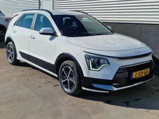 Foto 18 van Kia Niro 1.6 GDi Hybrid DynamicLine 1e eign. Nederlandse auto, Navigatie, Achteruitrijcamera, Parkee