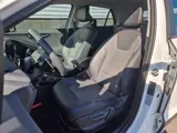 Foto 30 van Kia Niro 1.6 GDi Hybrid DynamicLine 1e eign. Nederlandse auto, Navigatie, Achteruitrijcamera, Parkee