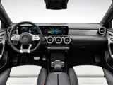 Foto 22 van Mercedes-Benz A-klasse 250|AMG Premium paint|PANO |2Tone-Leer|Camera|Burmester-Audio|SfeerLicht | Pr