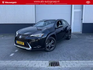 Lexus UX 250h Luxury Line | Stoelverwarming | Parkeersensoren V+A | Apple/Android navigatie | Dodeho
