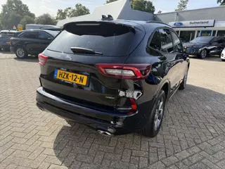 Foto 18 van Ford Kuga 2.5 PHEV ST-Line X | Trekhaak | AGR-stoelen | Winter Pack | Bang&Olufsen | 2.100kg trekgew