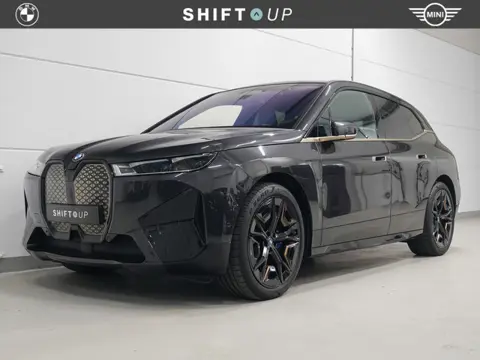 BMW iX xDrive40 Skylounge | CoPilot | Elektr. Trekhaak | Harman Kardon
