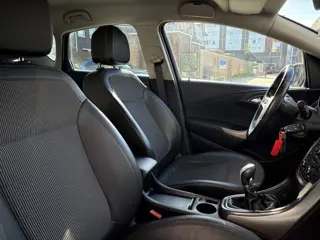 Foto 13 van Opel Astra 1.4 Turbo Cosmo NL AUTO/NW APK 09/27/NAVI/CLIMA