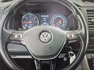 Foto 11 van Volkswagen Transporter 2.0 TDI 150pk dsg hondenvervoer Highline 3x hond climate regeling prof. inric