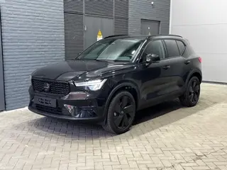 Foto 10 van Volvo XC40 2.0 B3 Plus Black Edition | Harman/Kardon | BLIS | 360° Camera | Pilot Assist | Stoel+Stu