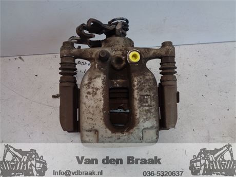Opel Astra K 2015-2019 Remklauw links achter