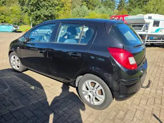 Foto 7 van Opel Corsa 1.4-16V Enjoy 5-deurs *apk:09-2027*