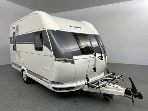 Hobby De Luxe 400 SFe Voortent Mover Fietsendrager