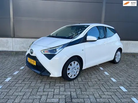 Toyota Aygo 1.0 VVT-i x