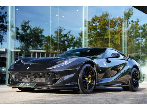 Ferrari 812 6.5 V12 Superfast HELE / Carbon / Lift / Passenger Display / Leder Nero