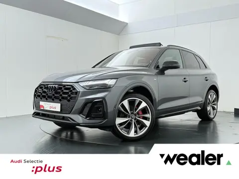 Audi Q5 55 TFSI e S edition Competition | 367 PK | SoH 100% | Trekhaak | Matrix LED | Panoramadak | 