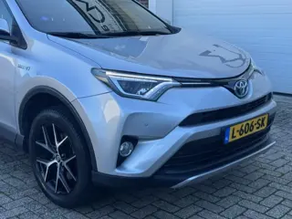 Foto 17 van Toyota RAV4 2.5 Hybrid Style -Dealer onderhouden-LED-Keyless-Perfect onderhouden - Volledige histori