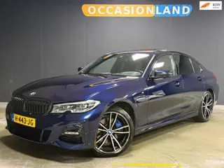 Foto 19 van BMW 3-serie 330e eDrive Edition M-Sport|KANTELDAK|SFEER|HUD|CARPLAY|PDC|LED|CRUISE|LEDER|STOELV|CAME